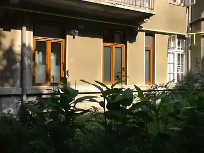 Apartament de inchiriere Sector 1 Bucuresti bloc cu plante